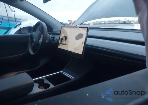 2022 Tesla Model Y Long Range Dual Motor All-Wheel Drive from USA, damaged, VIN 7SAYGDEE4NF441443